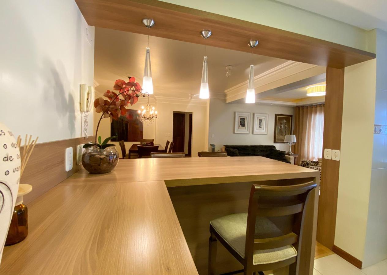 Apartamento Primavera, A 600 Metros Da Rua Coberta, Com 2 Quartos Gramado